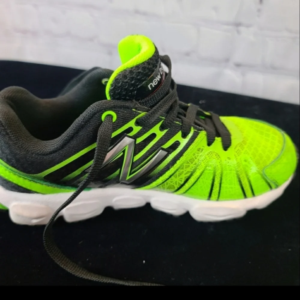 New Balance Kids 890s Black & Neon Green S…